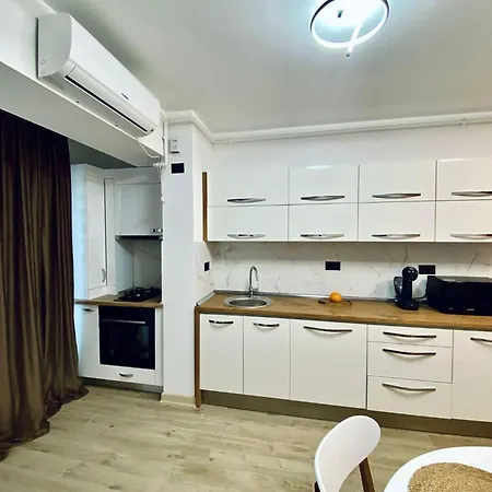 Belvedere By Infinity Alz * Navodari